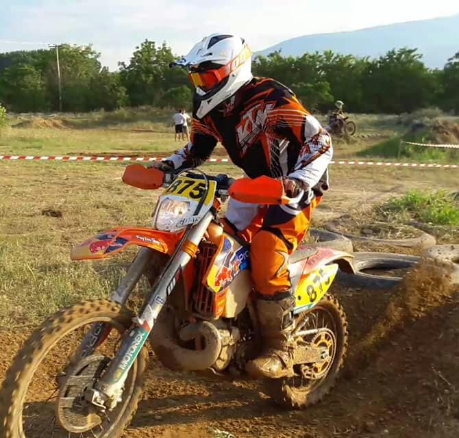 49242357 2359638237402087 3447211124808744960 n