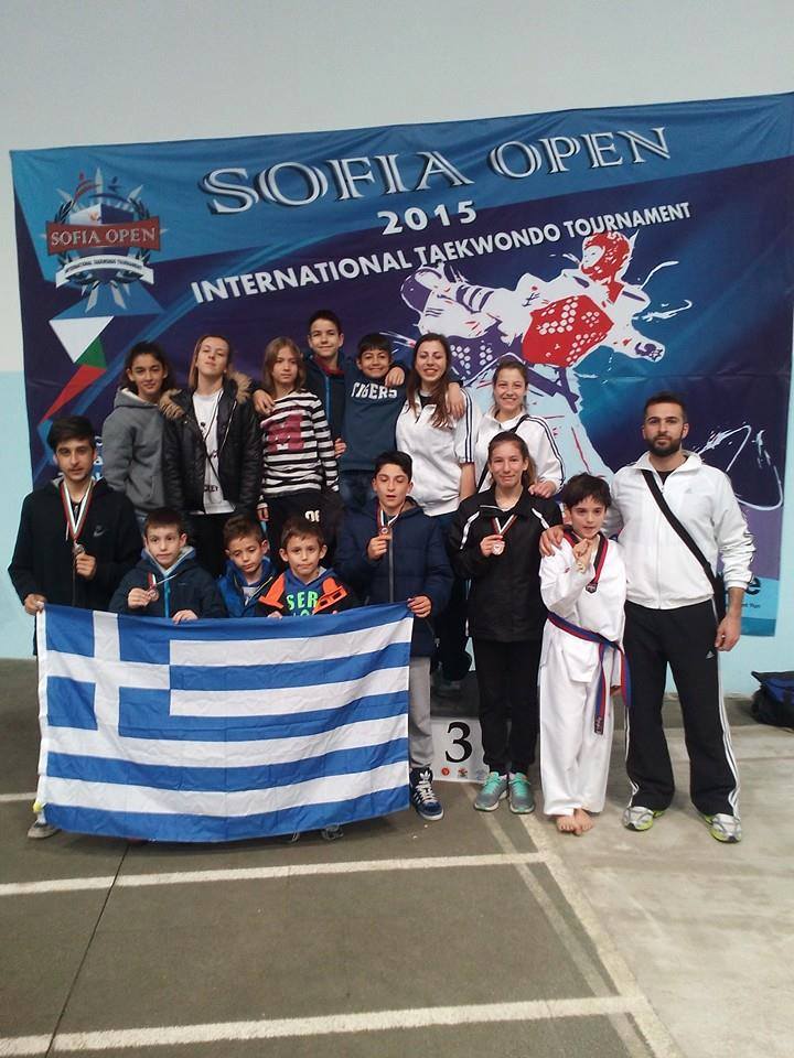 11077850 652498984896955 1200286425 n